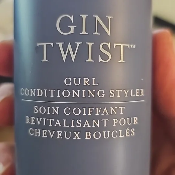 Drybar Cure Liqueur Shampoo and Conditioner with Gin Twist Curl Cream - Picture 11 of 15